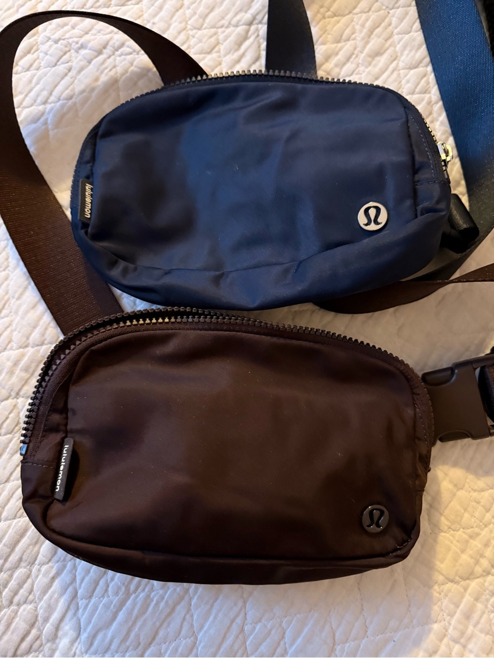 lululemon women’s Nylon 1 Litre Everywhere Belt Bag Navy and Burgundy